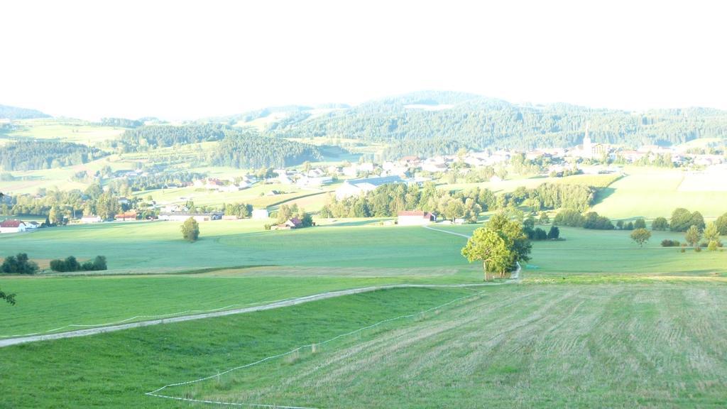 Landhotel Sonnenhof Motorradkrauk Ульріхсберг Екстер'єр фото